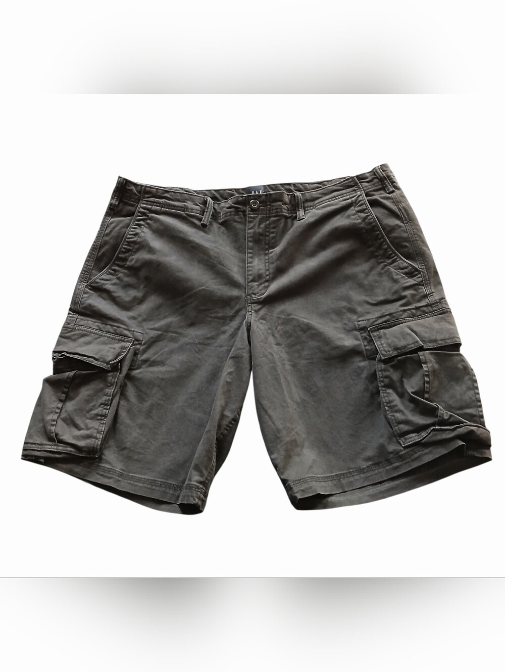 EUC GAP Men's Cargo Shorts, Size 40, Black, Cotton/Spandex Blend